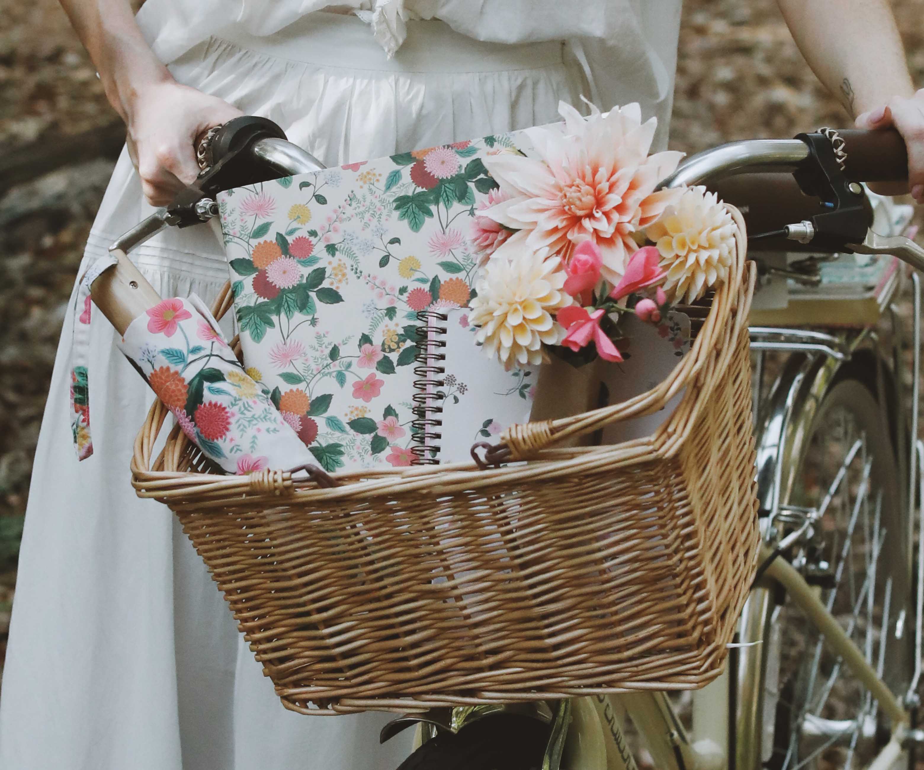 Classic Binder - Dahlia