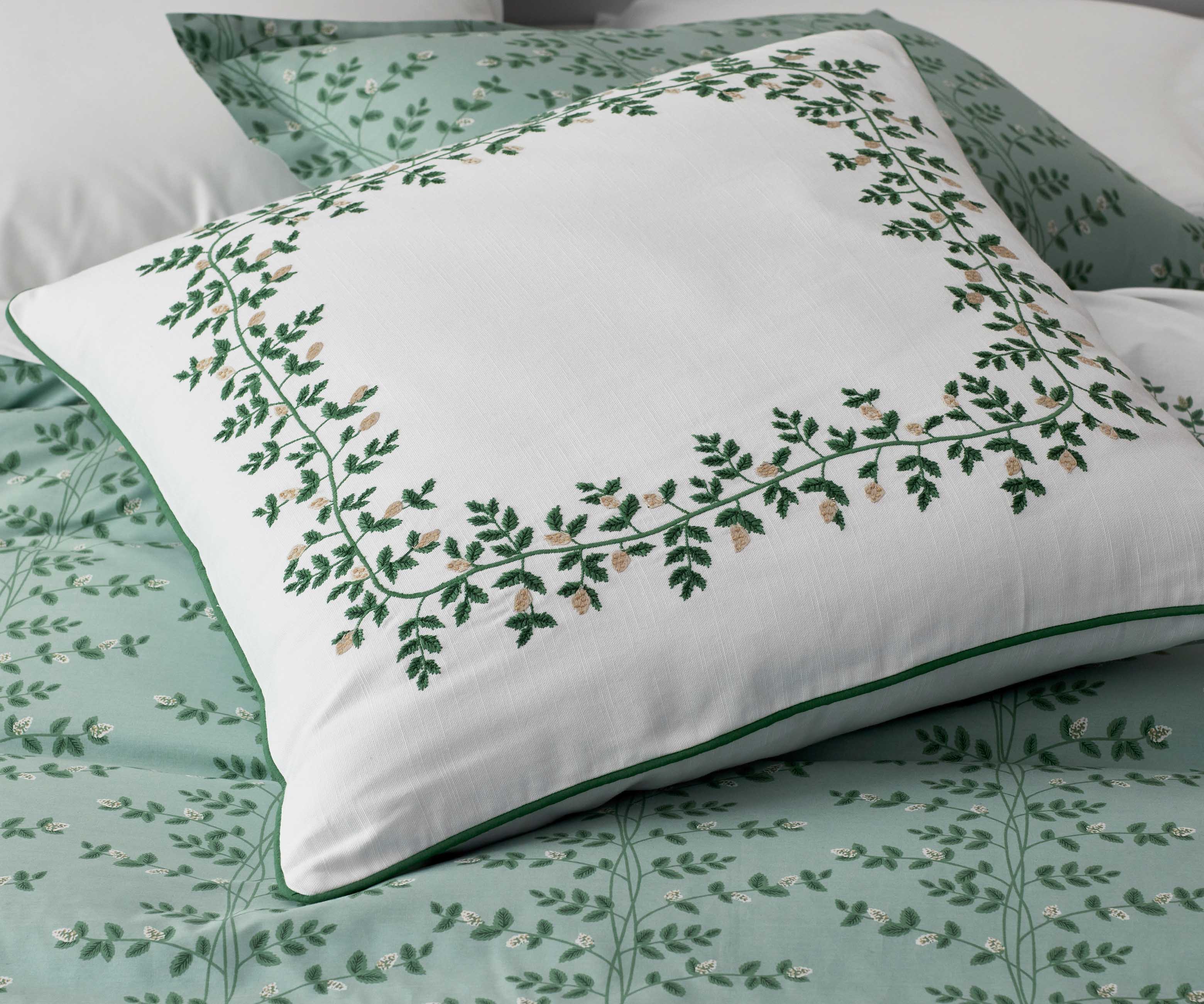 Embroidered Pillow Cover - Climbing Vines White